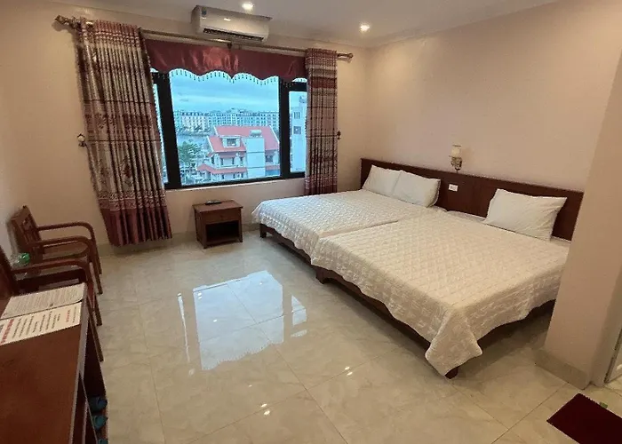 Hạ Long HOTEL *