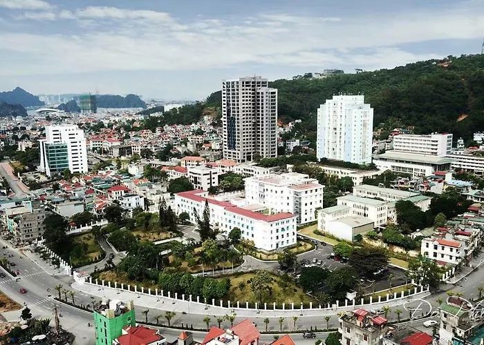 Hạ Long HOTEL Khách sạn *